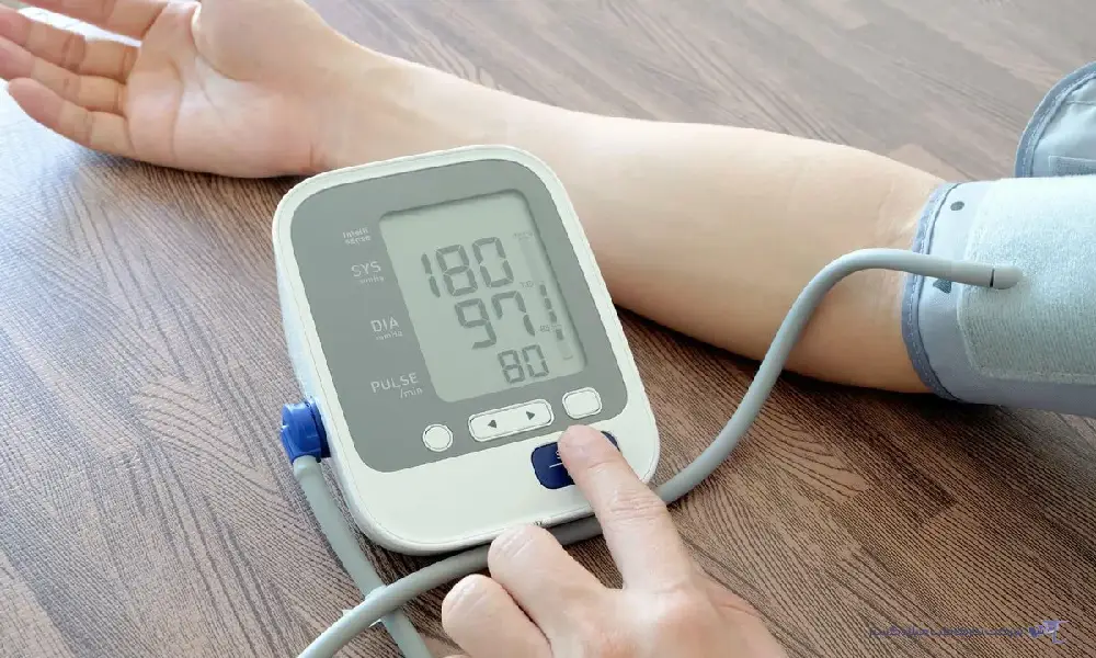 تجهیزات پزشکی خانگی پرکاربرد برای مراقبت در منزل + 6 نکته 5 تب سنج دیجیتال طبی: 7 مزیت شگفتانگیز و راهنمای خرید جامع برای خانوادهها